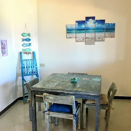 Fronte Mare סנטה טרזה גאיורה